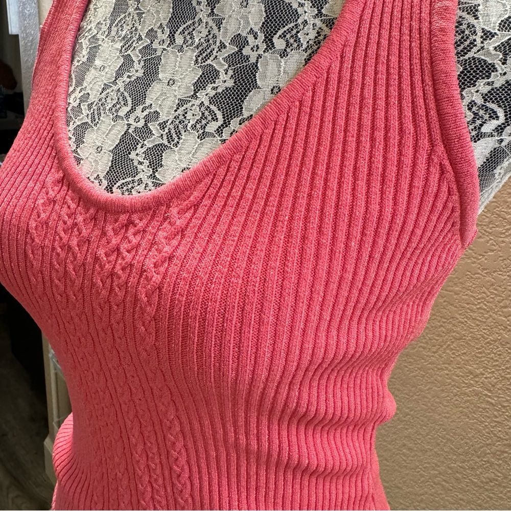 Bebe Ribbed Buckled Tank Top - Picture 3 of 9